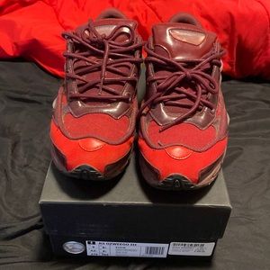 RAF SIMONS OZWEEGO IN RED/BURGUNDY